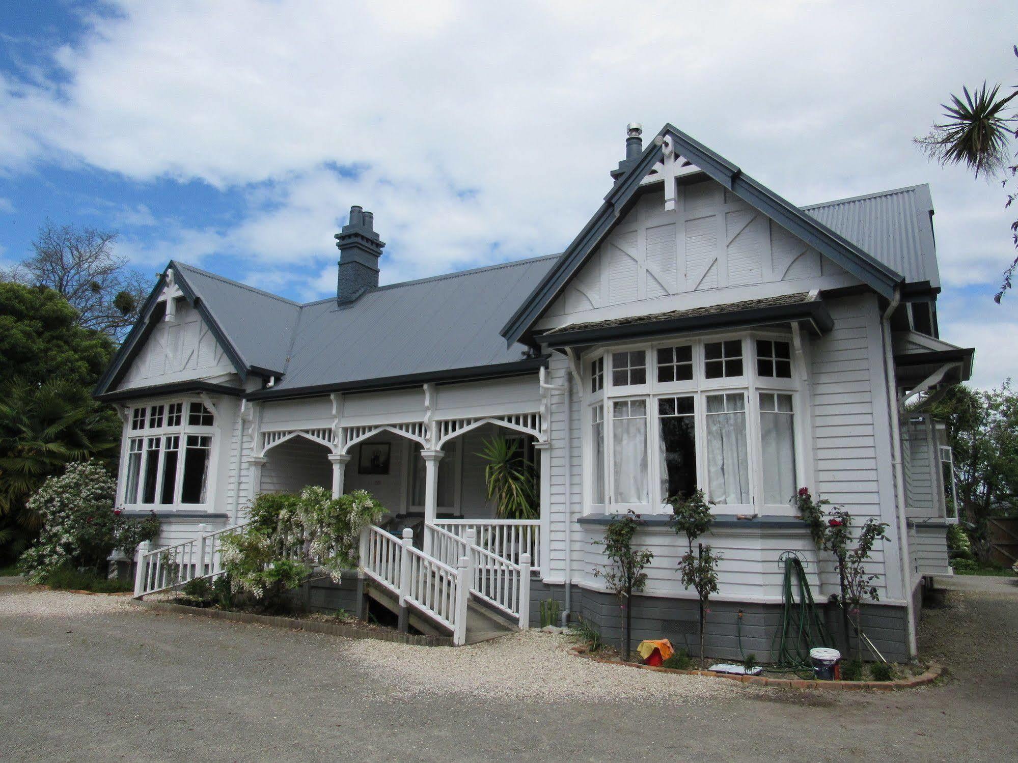 White Elephant Accomodation Motueka Exterior foto