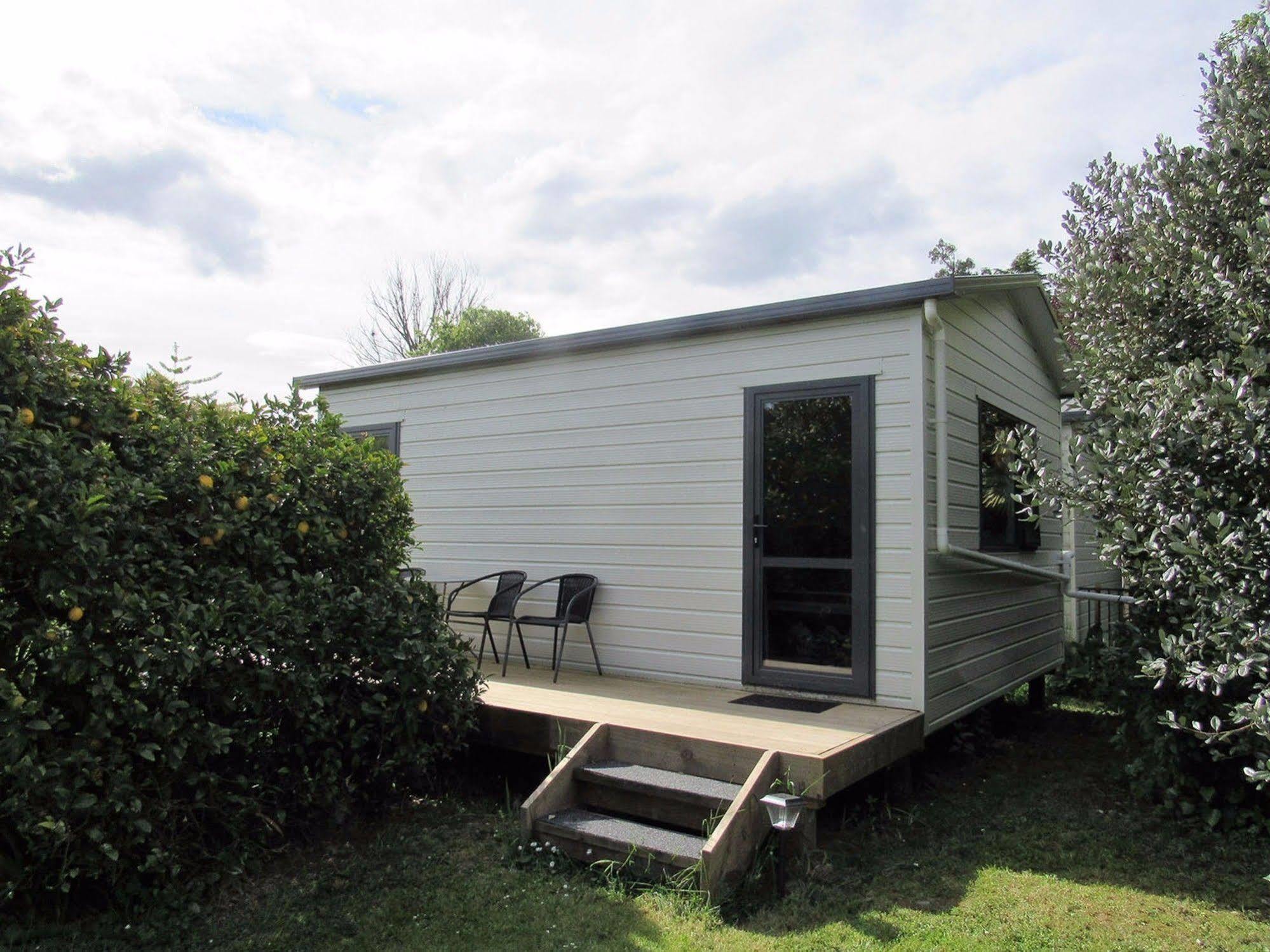 White Elephant Accomodation Motueka Exterior foto